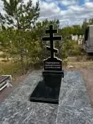 Памятники и надгробия 