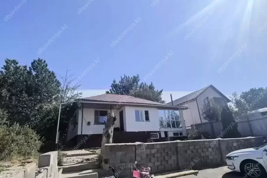 Продам большой 4 комнатный дом 175кв город Алматы