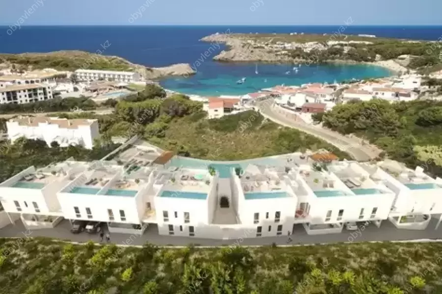 Уникальный дуплекс-пентхаус с бассейном